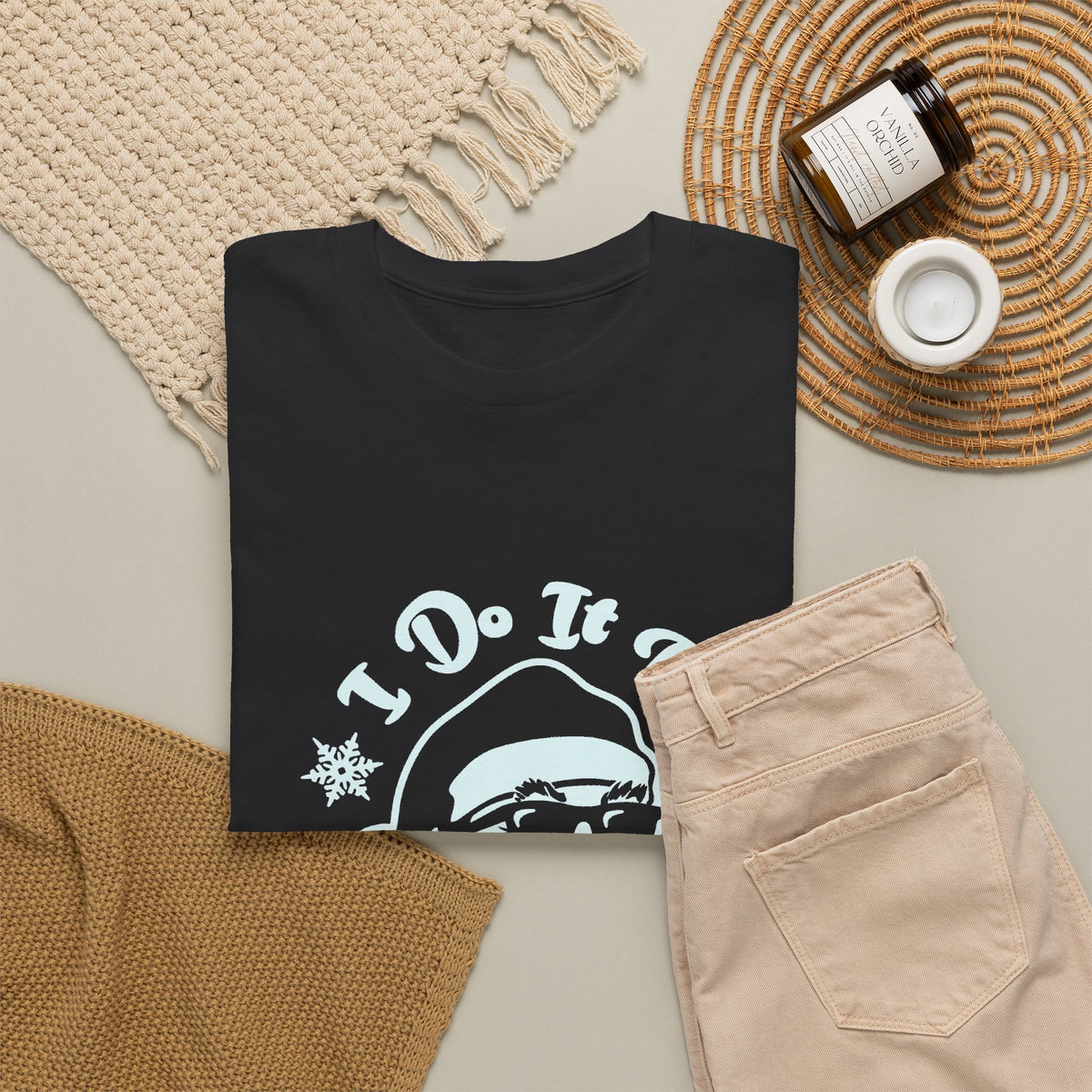Santa 'I Do It For The Ho's' Graphic Tee — Funny Christmas T‑Shirt